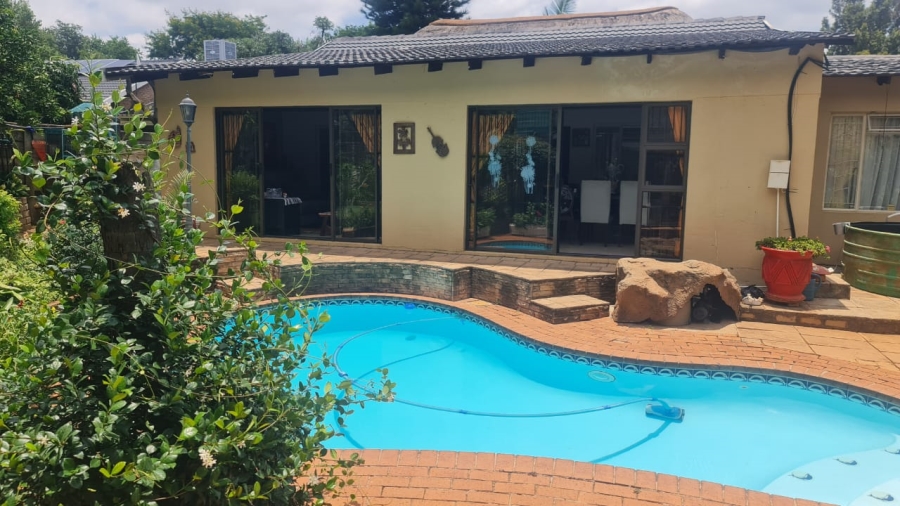 7 Bedroom Property for Sale in Cashan North West
